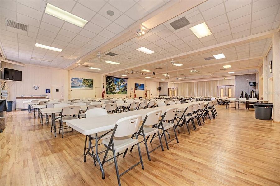 Community amenities in , North Port (Image 44).