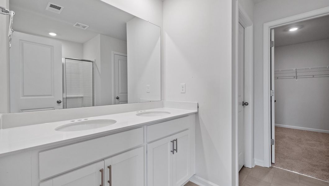 Representative furnished interior of a home built from the Biltmore by D.R. Horton in Brookside Farms, Greer (Image 12).