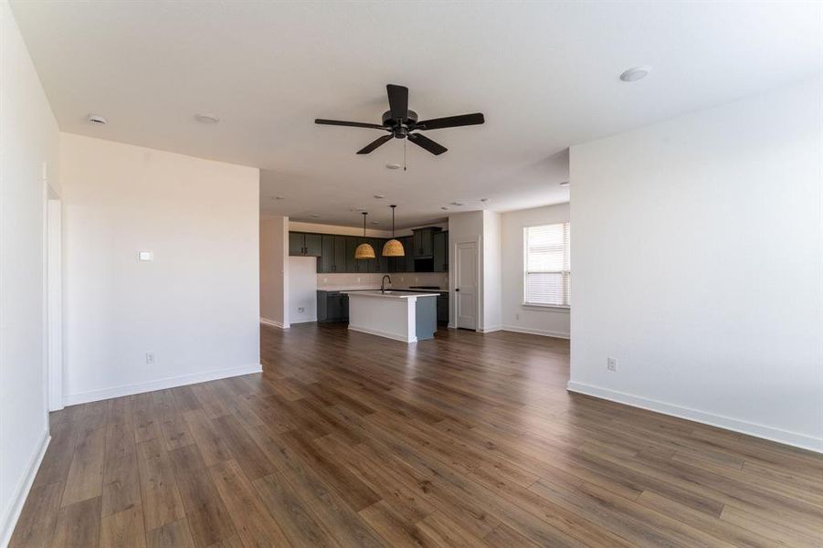 Spacious, unfurnished interior of a new home in Prairie Ridge at Goodland, Midlothian (Image 27).