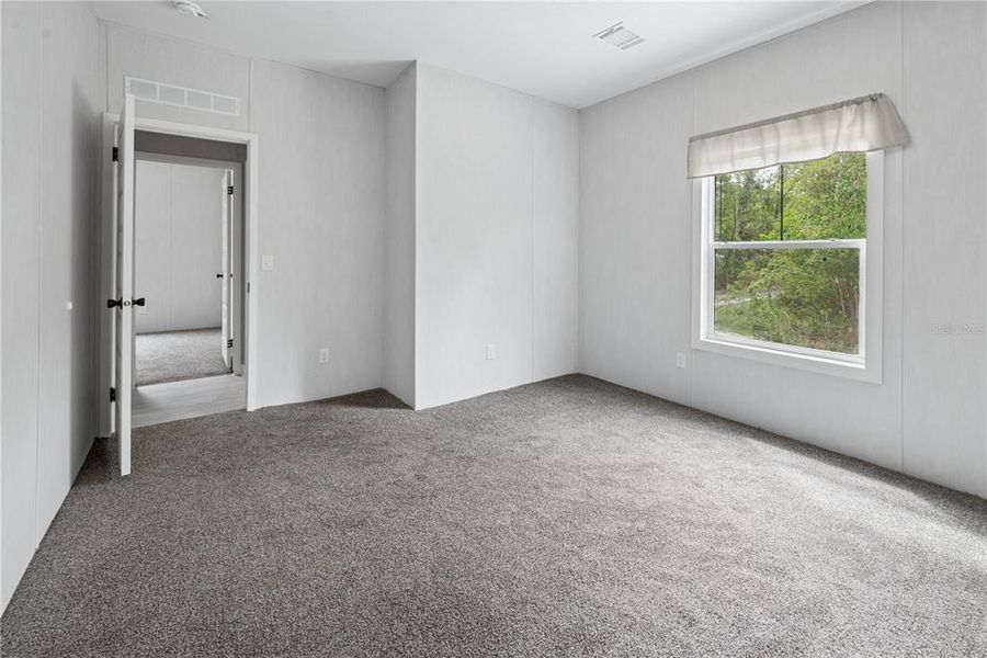 Spacious, unfurnished interior of a new home in , Starke (Image 25).
