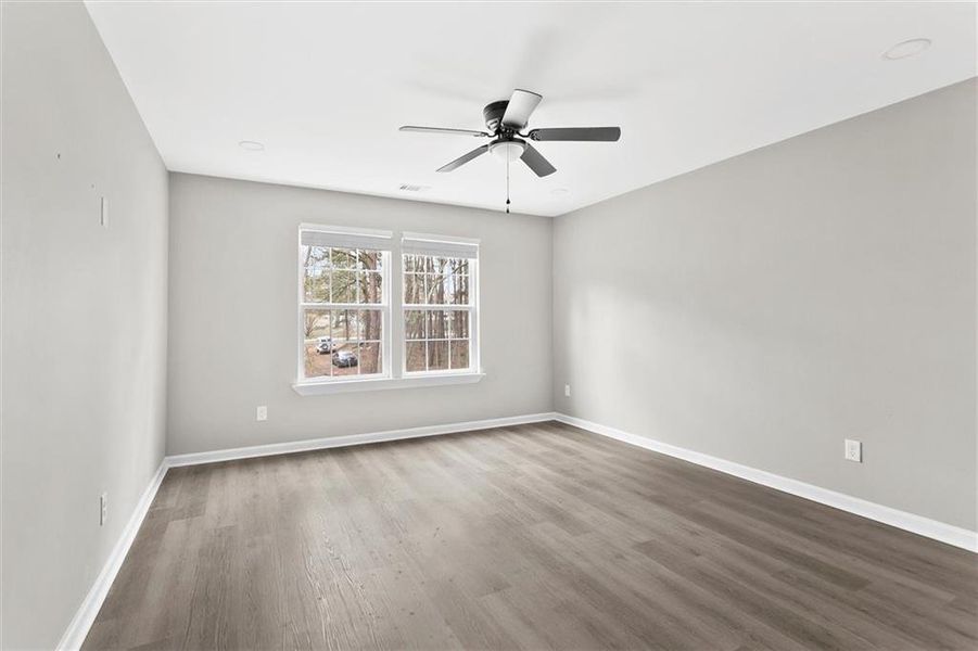 Spacious, unfurnished interior of a new home in , Stockbridge (Image 24).