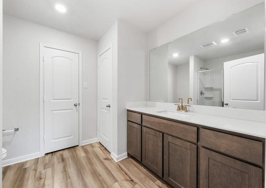 The master bathroom of the Rio Grande has a large vanity.