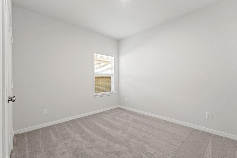 Spacious, unfurnished interior of a new home in Magnolia Springs, Montgomery (Image 15).