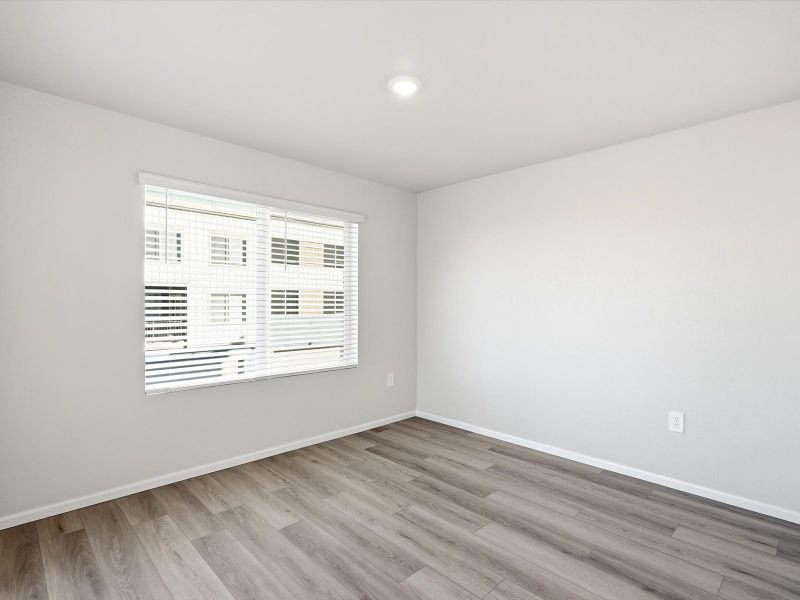 Spacious, unfurnished interior of a new home in Three Hills, Morrison (Image 8).