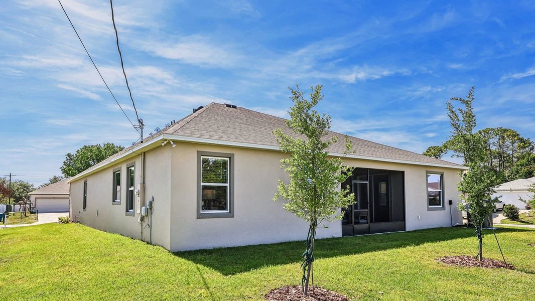 Representative exterior details of a home built from the Venice by Maronda Homes in Malabar Springs, Palm Bay (Image 23).