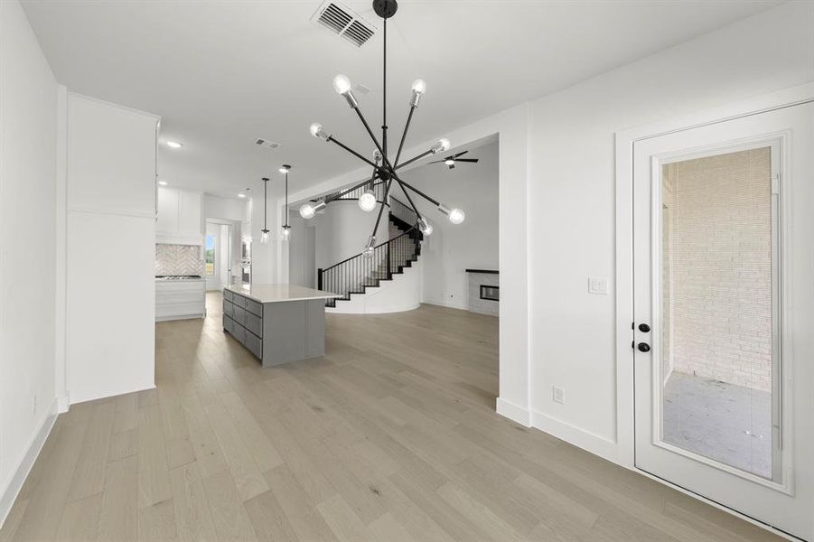 12_13. 4313 Bellview - Nook (2) 12_13. 4313 Bellview - Nook (2)