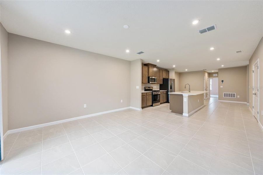 Spacious, unfurnished interior of a new home in , Lady Lake (Image 27). Spacious, unfurnished interior of a new home in , Lady Lake (Image 27).