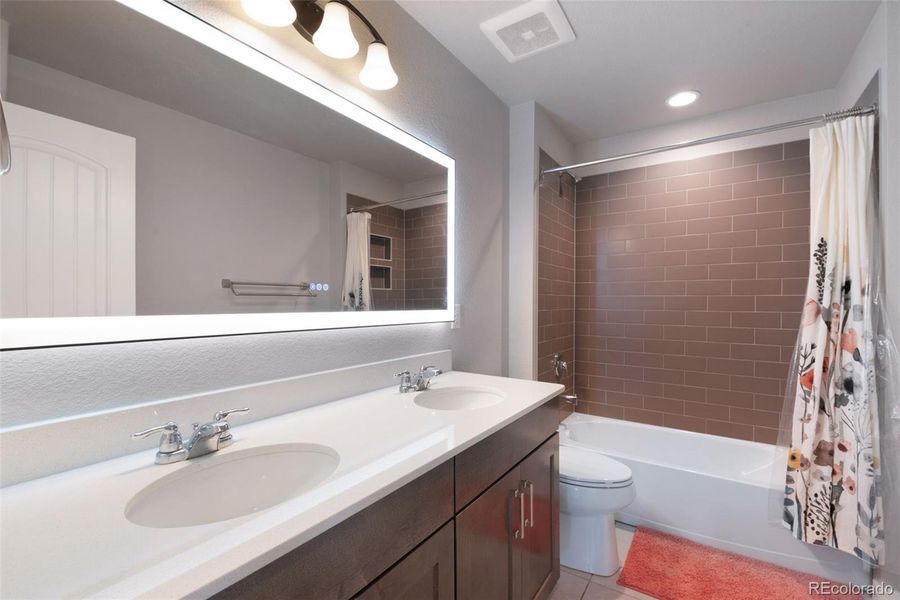 Furnished interior view inside a new home in , Colorado Springs (Image 18).