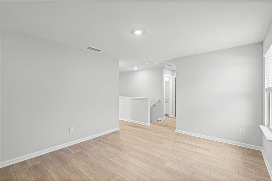 Spacious, unfurnished interior of a new home in Avery Ridge, Gainesville (Image 25).