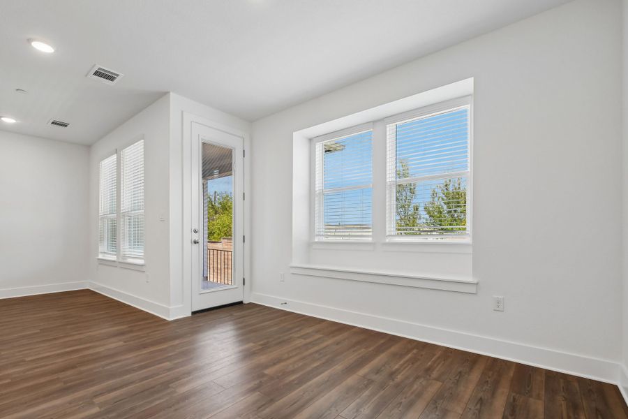 Spacious, unfurnished interior of a new home in Center 45, Round Rock (Image 37). Spacious, unfurnished interior of a new home in Center 45, Round Rock (Image 37).