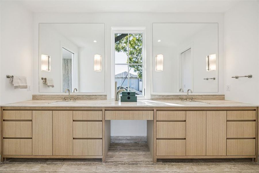 Furnished interior view inside a new home in , Dallas (Image 8).