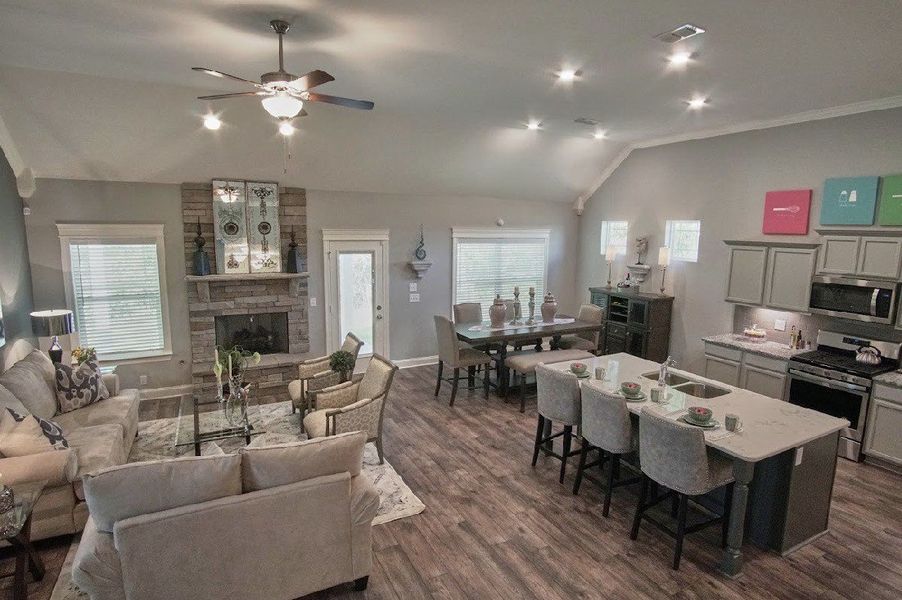 STOCK PHOTO: Showcasing the open floor plan with 11'+ vaulted ceiling! STOCK PHOTO: Showcasing the open floor plan with 11'+ vaulted ceiling!
