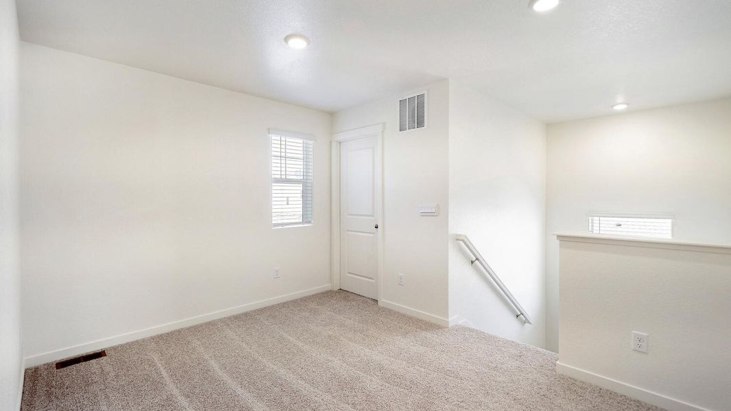 Spacious, unfurnished interior of a new home in Westgate, Greeley (Image 15).