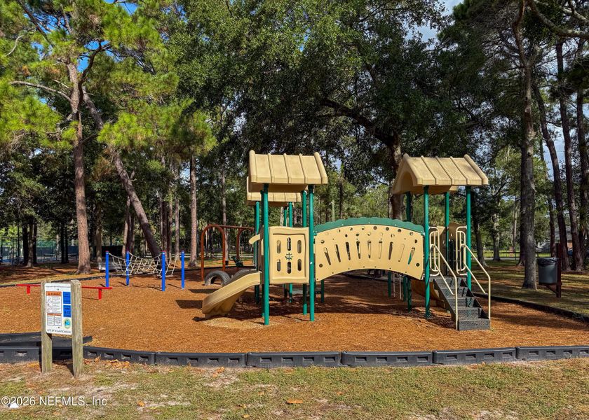 Community amenities in , Jacksonville (Image 35).