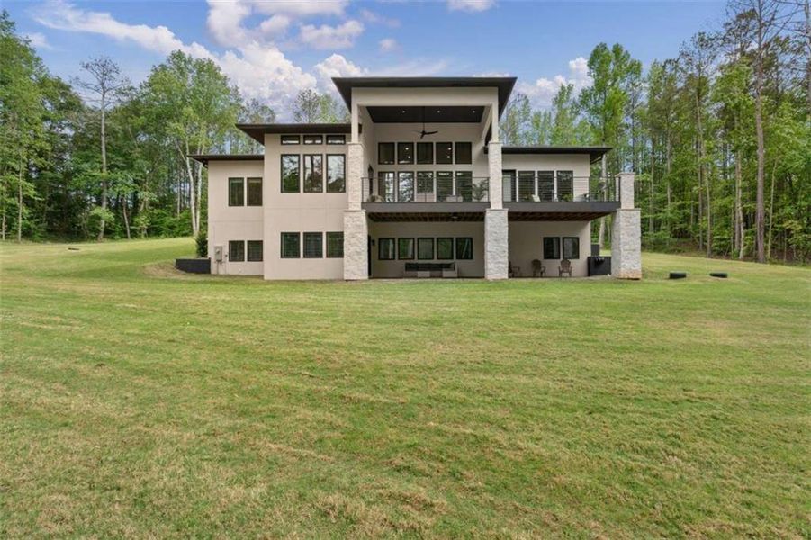 Exterior details and patio area of a home in , Whitesburg (Image 36).