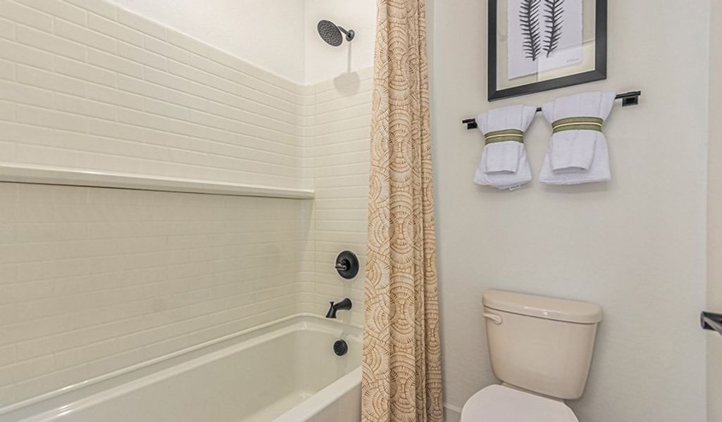 Nina-PB22-FusionBlossom Bathroom