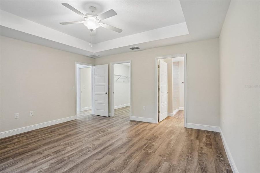 Spacious, unfurnished interior of a new home in , Citrus Springs (Image 30).