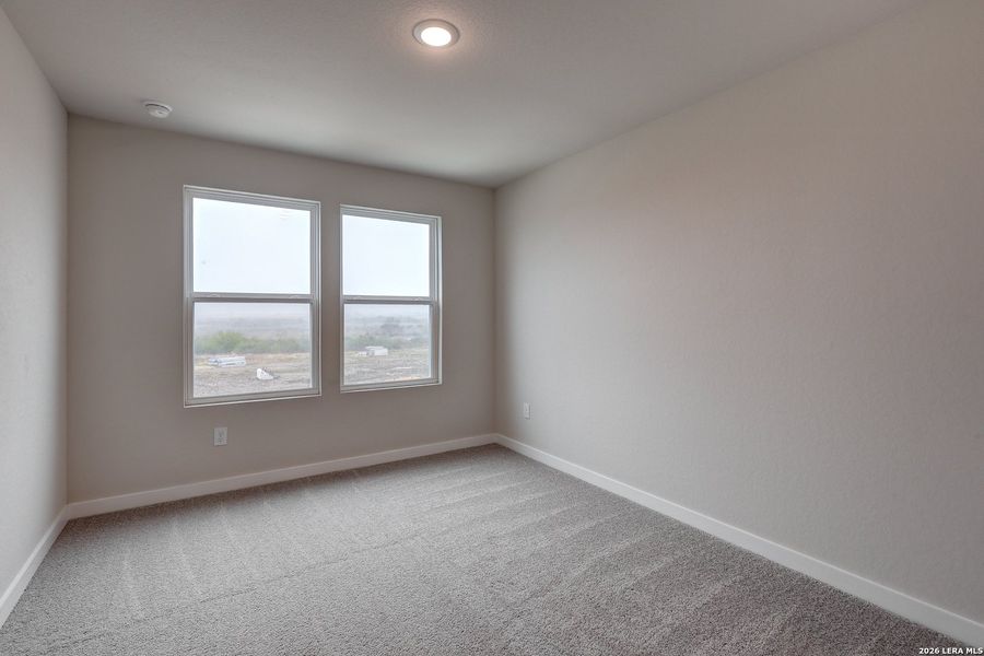 Spacious, unfurnished interior of a new home in Mesa Vista, San Antonio (Image 12).