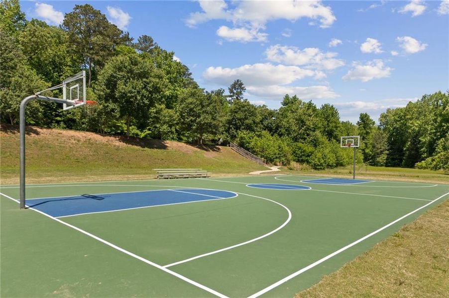 Community amenities in , Canton (Image 40).