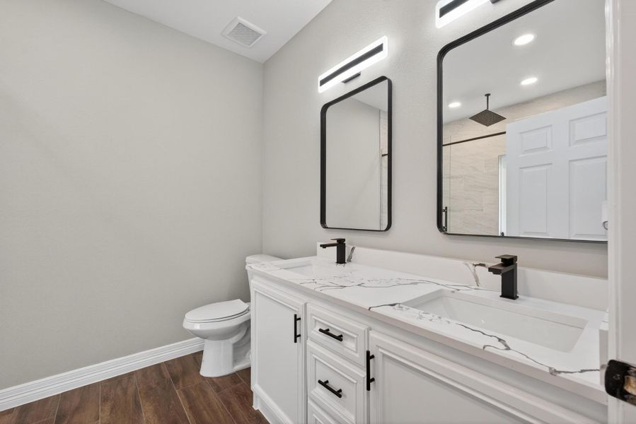 Furnished interior view inside a new home in , Willis (Image 12).