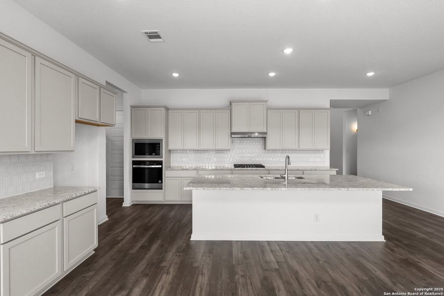 Image 29 of a home in Stillwater Ranch 60'.