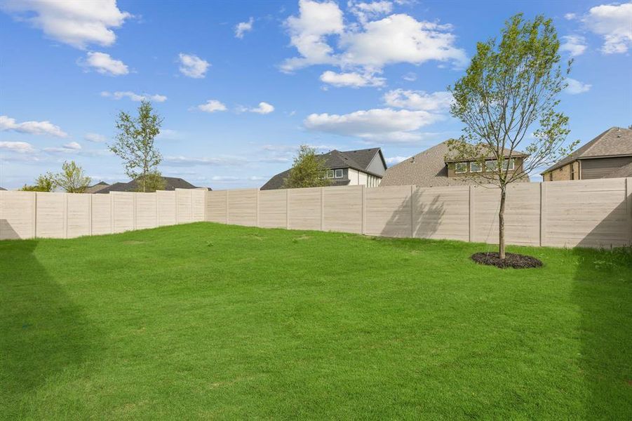 Exterior details and patio area of a home in Painted Tree Woodland West, McKinney (Image 3).