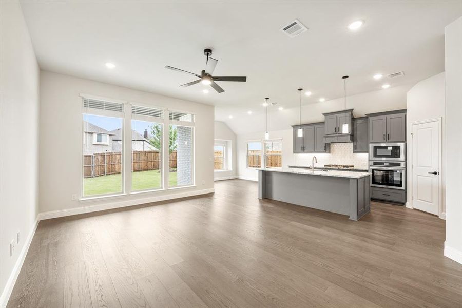 Spacious, unfurnished interior of a new home in Willow Wood, McKinney (Image 24). Spacious, unfurnished interior of a new home in Willow Wood, McKinney (Image 24).