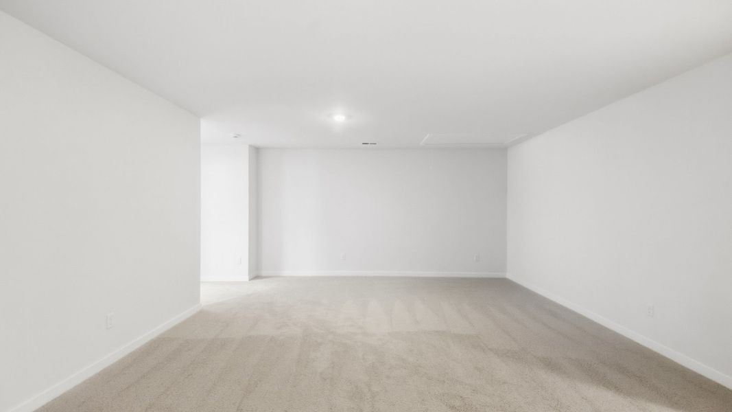 Spacious, unfurnished interior of a new home in Pleasant Grove, Weaverville (Image 16).