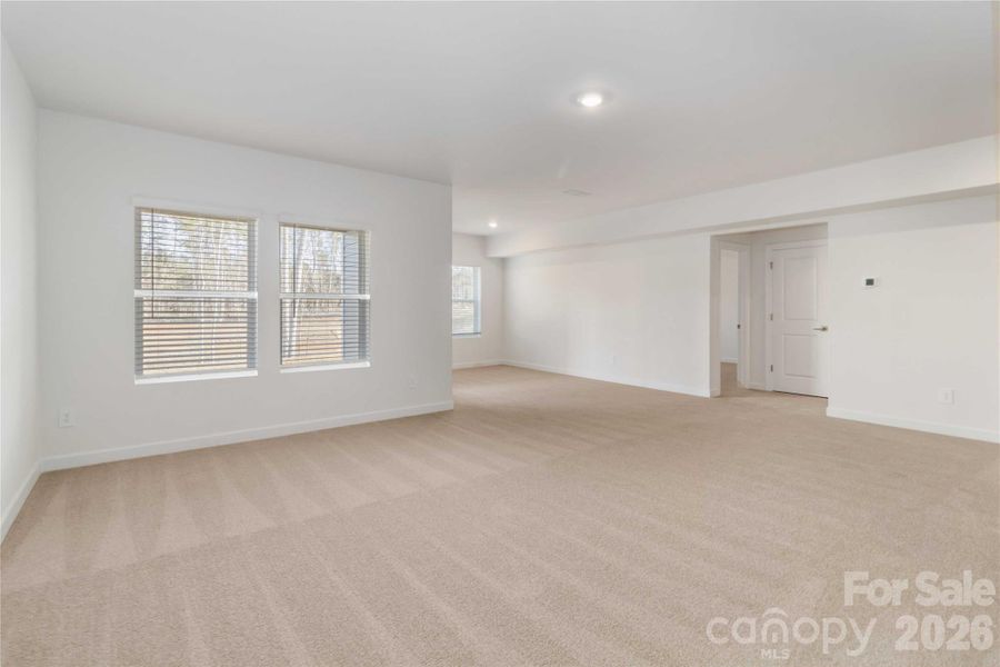 Spacious, unfurnished interior of a new home in , York (Image 29).
