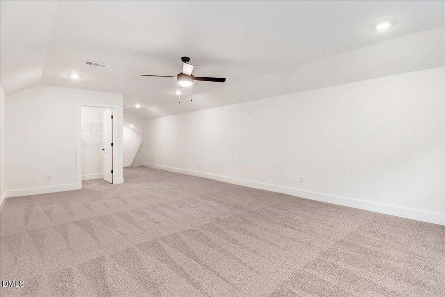 40-105 Oxford Ct-40 40-105 Oxford Ct-40