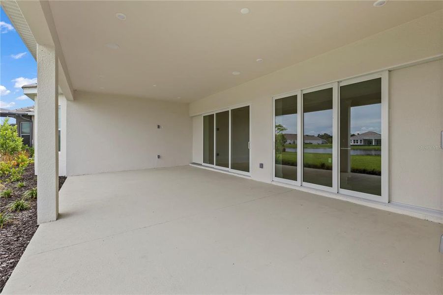 Exterior details and patio area of a home in , Sarasota (Image 28).