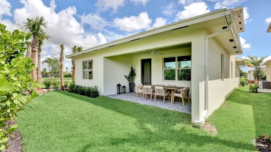 Sycamore Covered Lanai