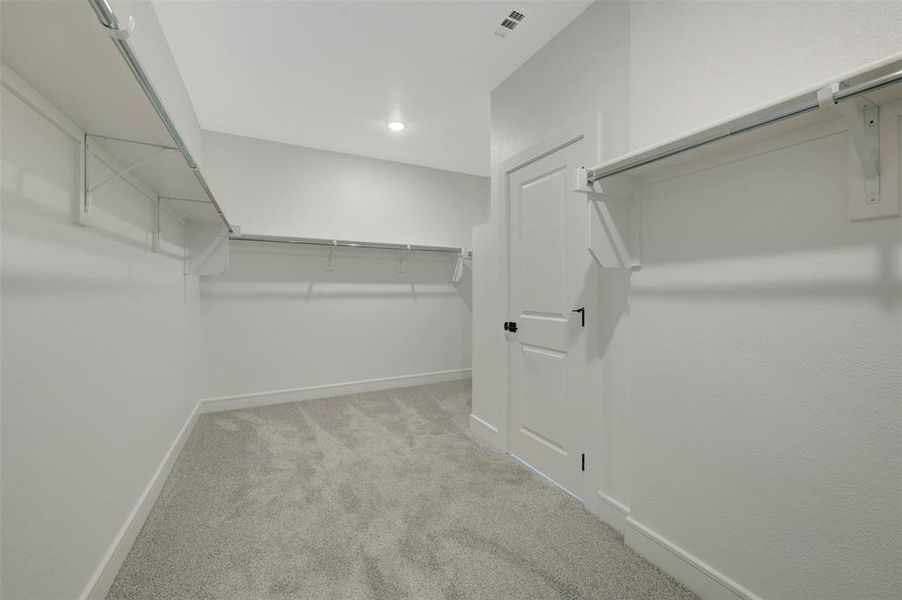 Spacious, unfurnished interior of a new home in Elevon, Lavon (Image 24). Spacious, unfurnished interior of a new home in Elevon, Lavon (Image 24).