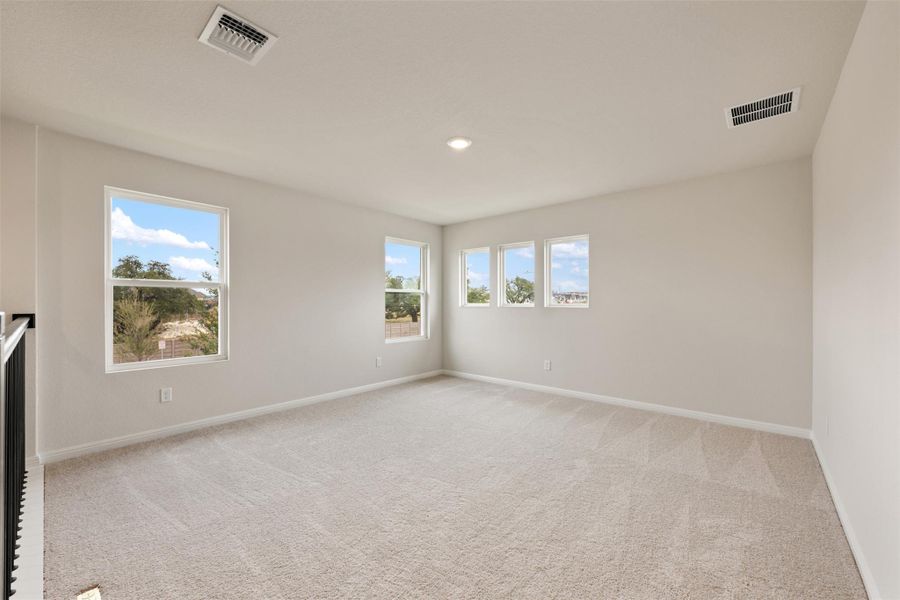 Spacious, unfurnished interior of a new home in Cannon Ranch, Dripping Springs (Image 14).