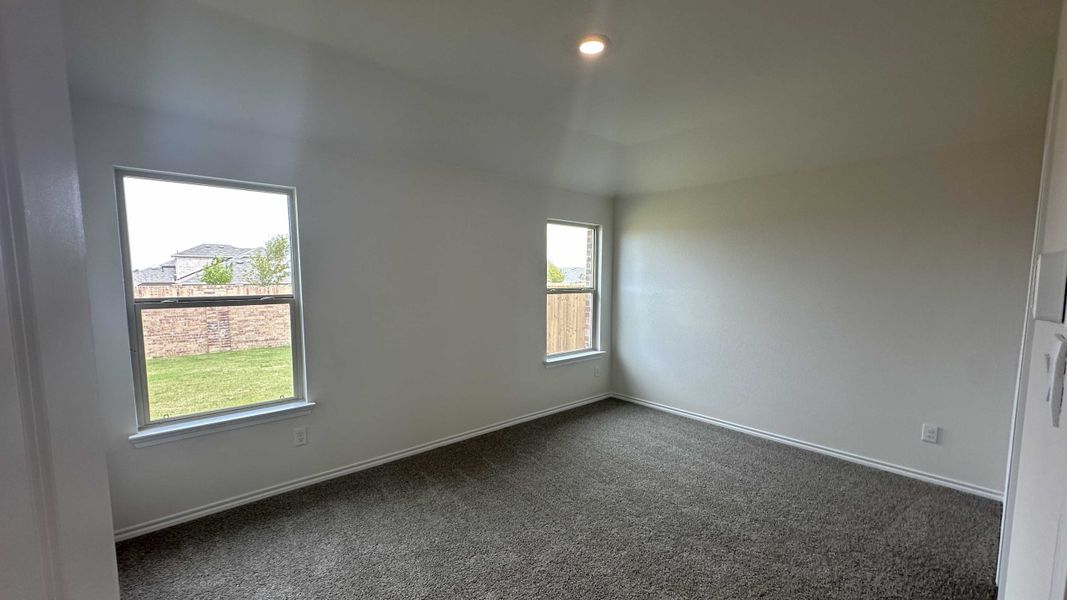 Spacious, unfurnished interior of a new home in Cartwright Ranch, Crandall (Image 9).