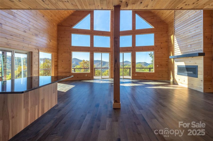 Image 23 of a home in .