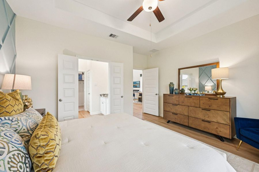 Furnished interior view inside a new home in Meadow Park, Conroe (Image 16).