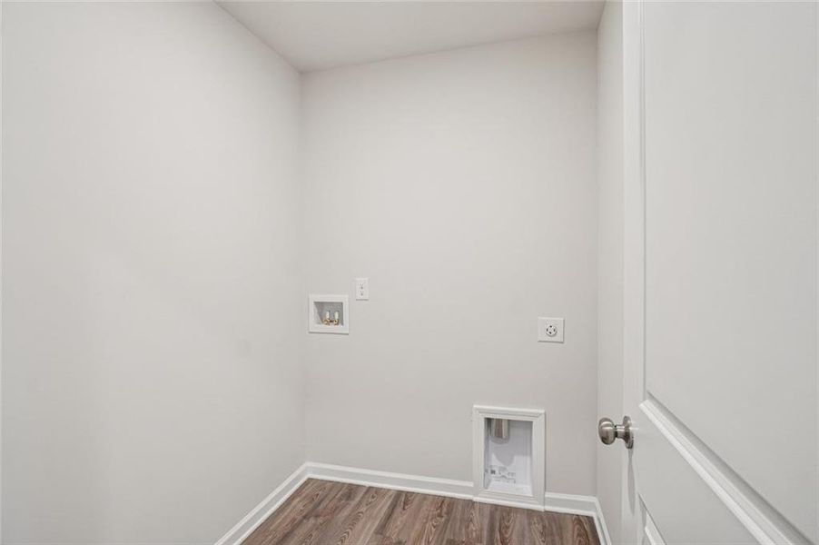 Spacious, unfurnished interior of a new home in Arrowhead By The Lake, Lizella (Image 13).