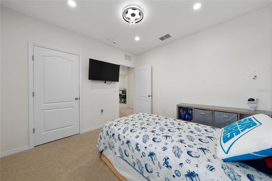 Furnished interior view inside a new home in Cascades, Davenport (Image 15).