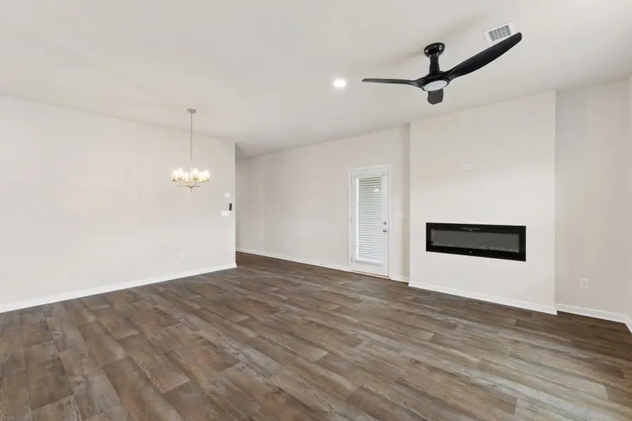 644 Encore Drive, Perry, GA.  - Slide 3