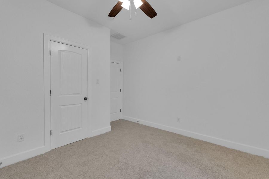 Image 36 of a home in .