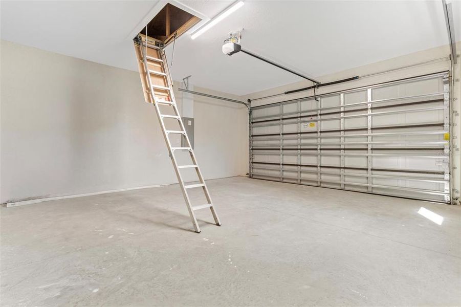 Spacious, unfurnished interior of a new home in , Weeki Wachee (Image 55). Spacious, unfurnished interior of a new home in , Weeki Wachee (Image 55).