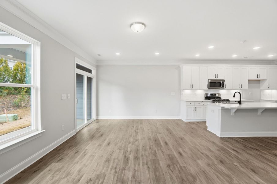 Spacious, unfurnished interior of a new home in Harrisburg Village Townhomes, Harrisburg (Image 46).