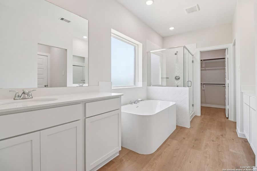 Furnished interior view inside a new home in Bonita Vista, Pleasanton (Image 5). Furnished interior view inside a new home in Bonita Vista, Pleasanton (Image 5).