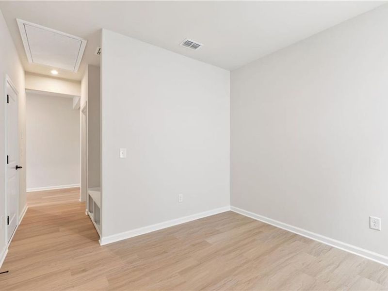 Spacious, unfurnished interior of a new home in Kelly Preserve, Loganville (Image 18).