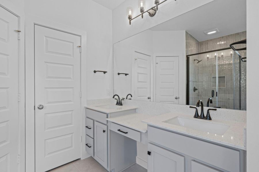 Furnished interior view inside a new home in Jubilee 45' 70', Hockley (Image 6).