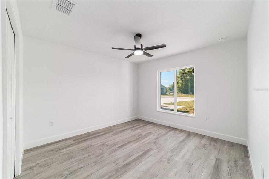 Spacious, unfurnished interior of a new home in , Ocala (Image 41).