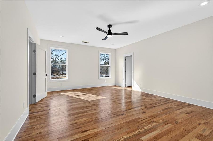 Spacious, unfurnished interior of a new home in , Atlanta (Image 54).