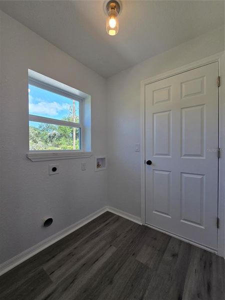 Spacious, unfurnished interior of a new home in , Ocklawaha (Image 34). Spacious, unfurnished interior of a new home in , Ocklawaha (Image 34).