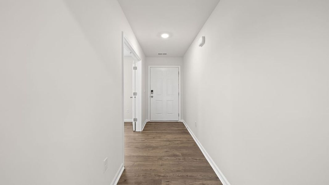 Spacious, unfurnished interior of a new home in Harrier Point, Woodruff (Image 11).